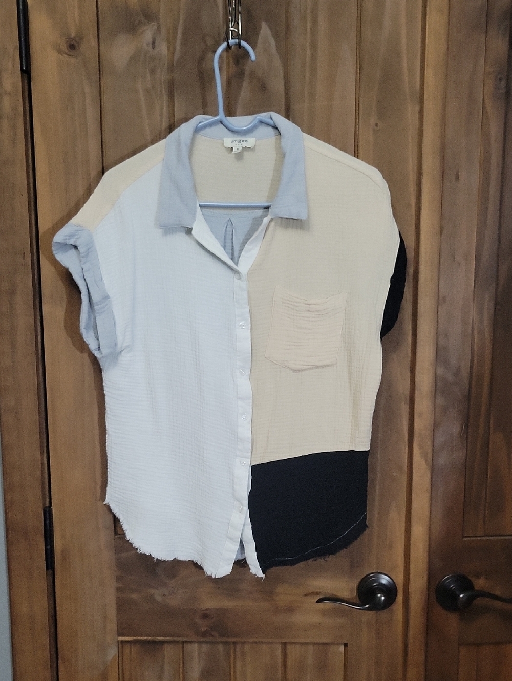 Umgee Light Blue Collar Cream Linen Top